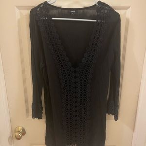 Black coverup, large